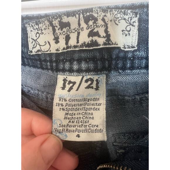 Vintage Y2K 2000s 17/21 Exclusive Denim Women's Jeans Missing Back Button Size 4 - Picture 7 of 14